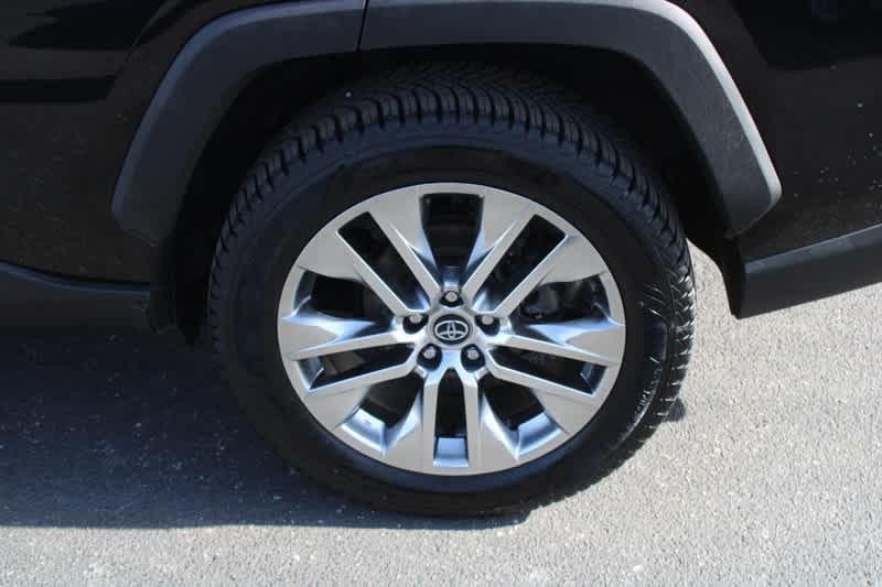 used 2021 Toyota RAV4 car, priced at $26,979