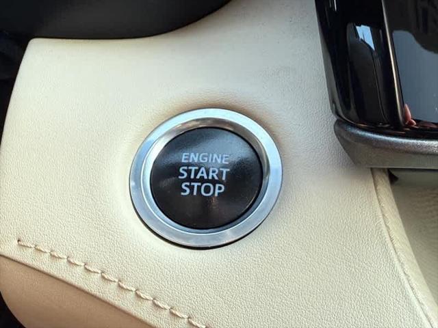 used 2020 Toyota Highlander car, priced at $31,960