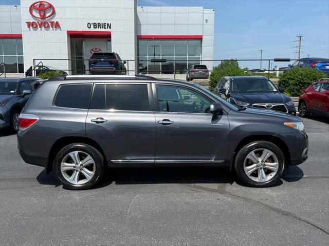 used 2013 Toyota Highlander car, priced at $16,590