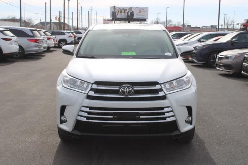 used 2019 Toyota Highlander car, priced at $29,960