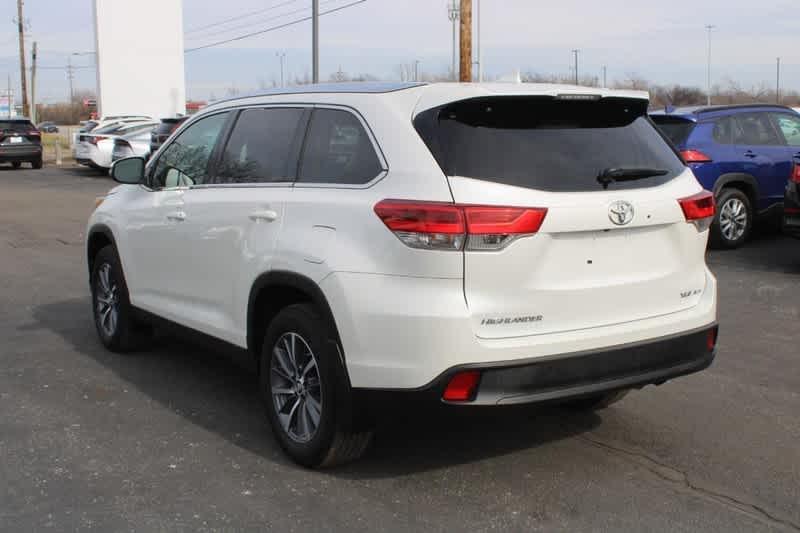 used 2019 Toyota Highlander car, priced at $29,960