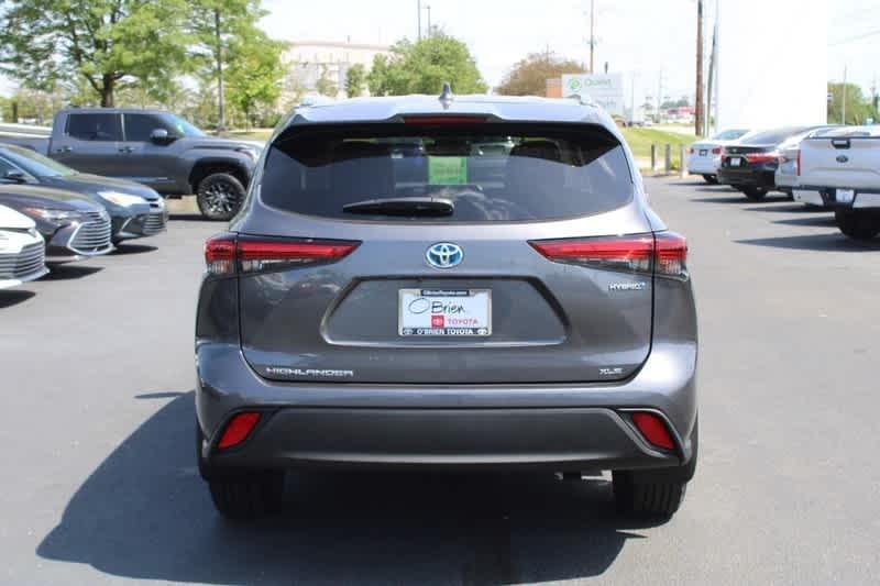 used 2021 Toyota Highlander Hybrid car, priced at $35,760