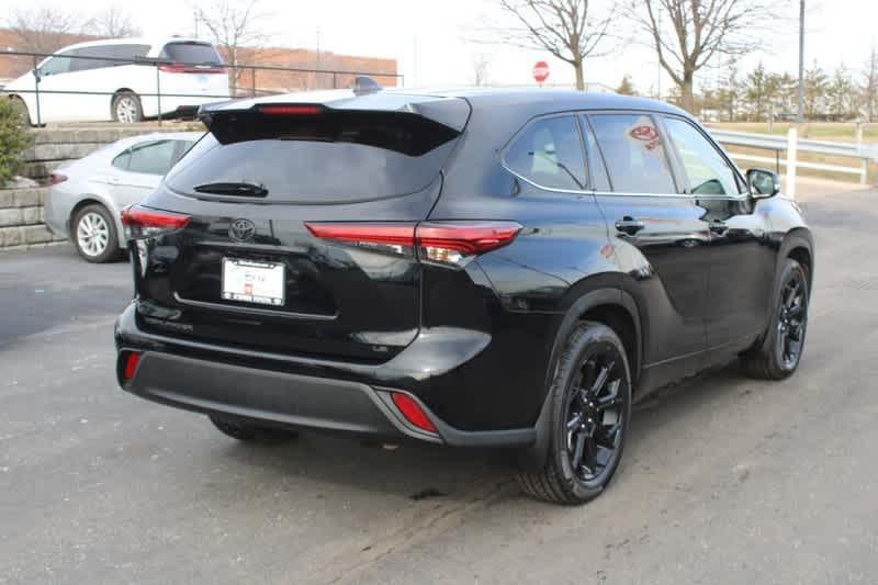 used 2022 Toyota Highlander car, priced at $29,460