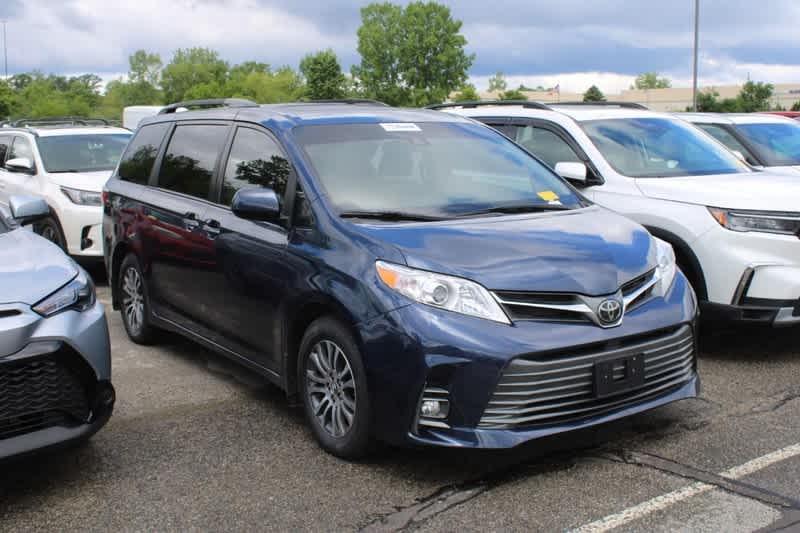 used 2020 Toyota Sienna car, priced at $35,960