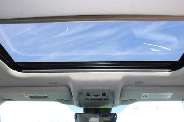 used 2024 Toyota Highlander car, priced at $41,960