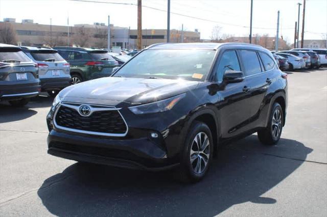 used 2024 Toyota Highlander car, priced at $41,960