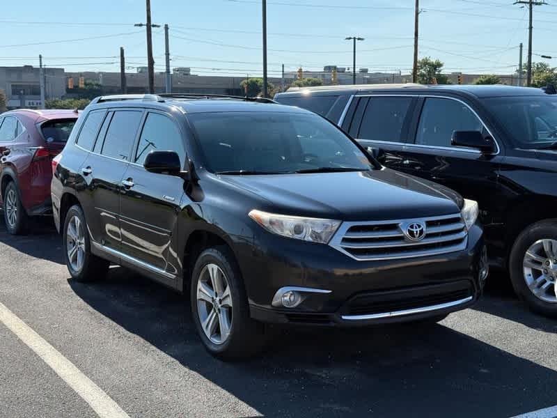 used 2011 Toyota Highlander car, priced at $11,960