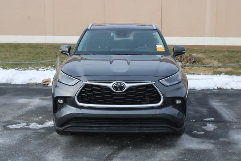 used 2024 Toyota Highlander car, priced at $43,960