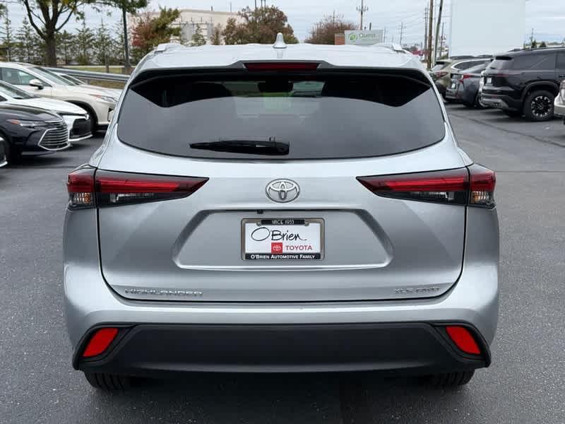 used 2024 Toyota Highlander car, priced at $43,960