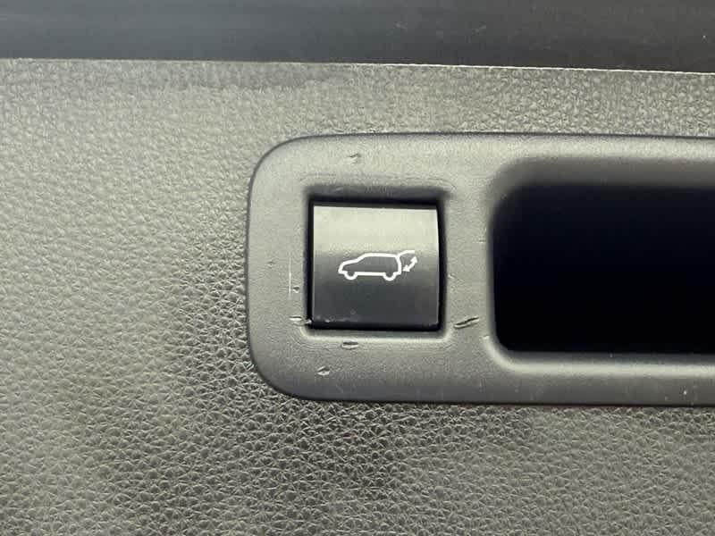used 2021 Toyota Highlander car, priced at $26,979
