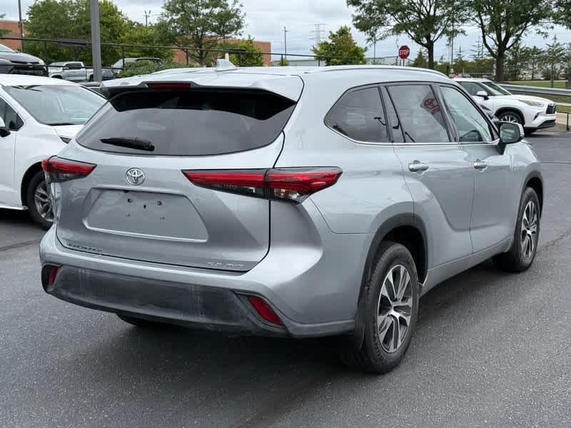 used 2021 Toyota Highlander car, priced at $26,979