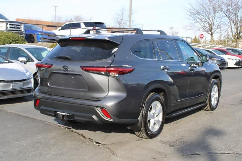 used 2022 Toyota Highlander car, priced at $33,960