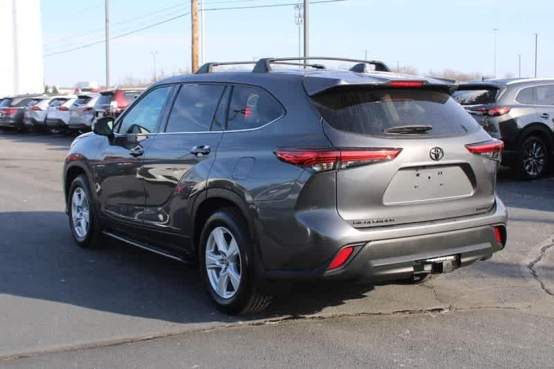 used 2022 Toyota Highlander car, priced at $33,960