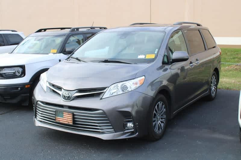 used 2018 Toyota Sienna car, priced at $22,960