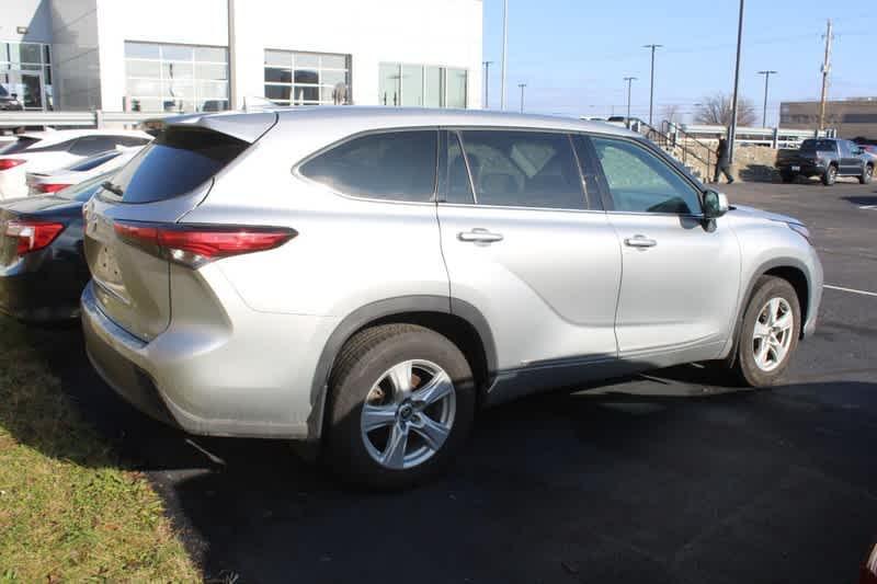 used 2021 Toyota Highlander car, priced at $30,960