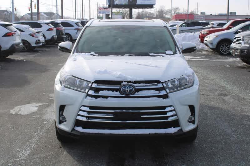 used 2019 Toyota Highlander Hybrid car, priced at $28,460