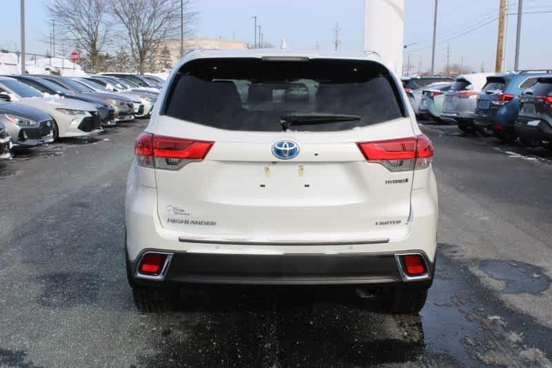 used 2019 Toyota Highlander Hybrid car, priced at $28,460