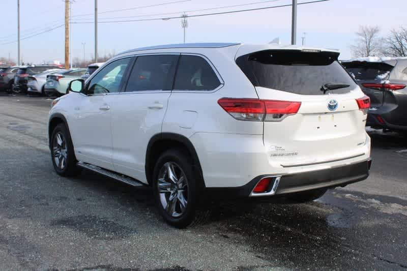 used 2019 Toyota Highlander Hybrid car, priced at $28,460