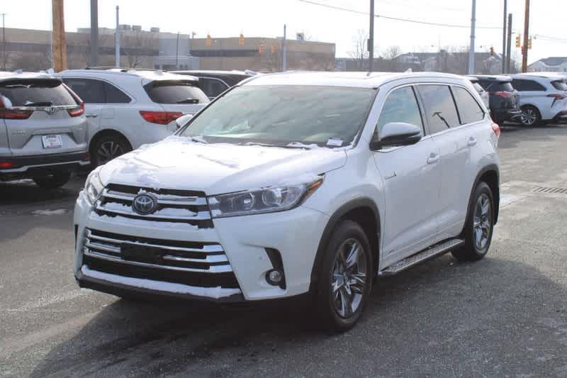 used 2019 Toyota Highlander Hybrid car, priced at $28,460