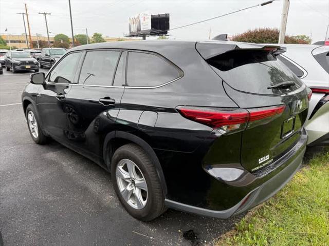 used 2021 Toyota Highlander car, priced at $25,460