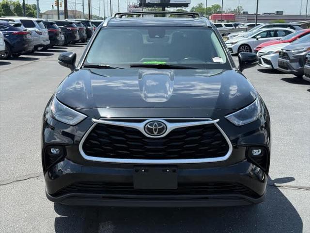 used 2021 Toyota Highlander car, priced at $28,460