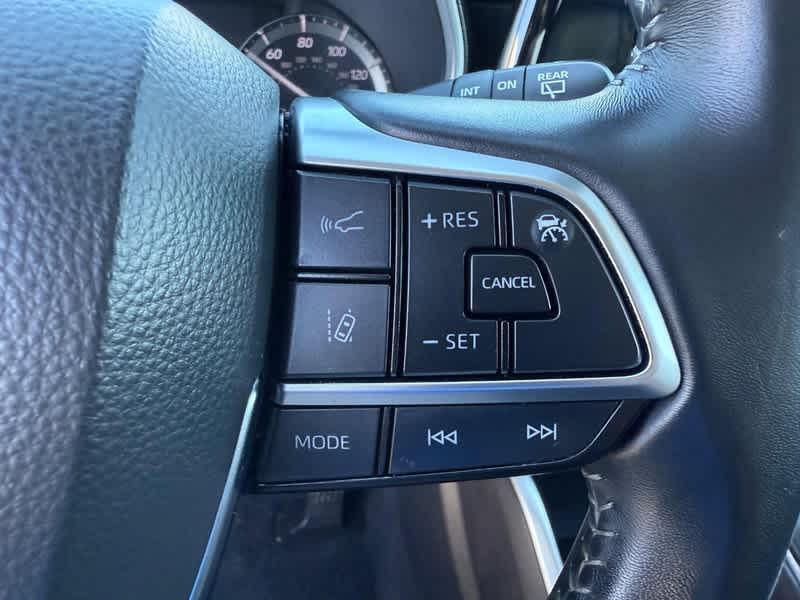 used 2021 Toyota Highlander car, priced at $30,960