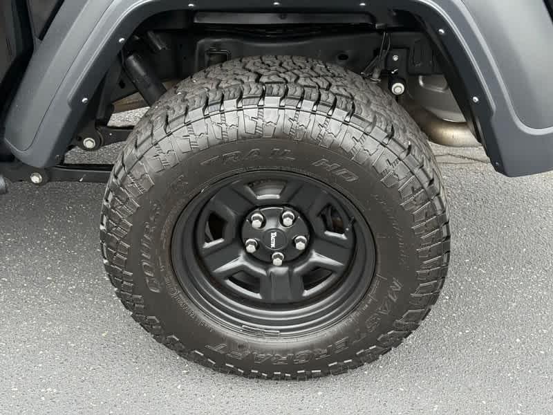 used 2023 Jeep Gladiator car, priced at $30,960