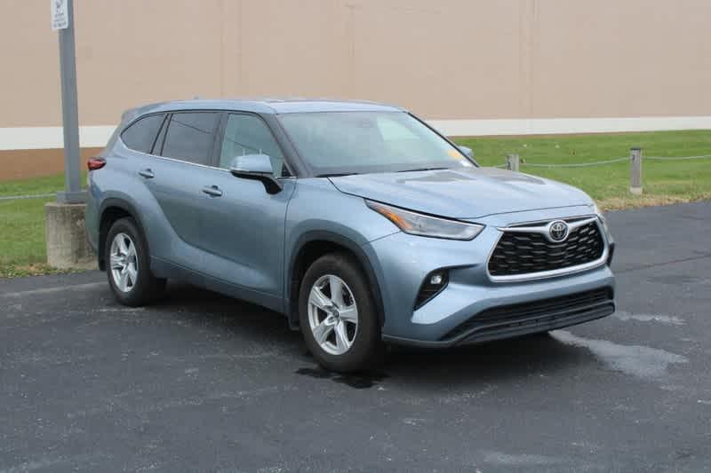 used 2021 Toyota Highlander car, priced at $30,460