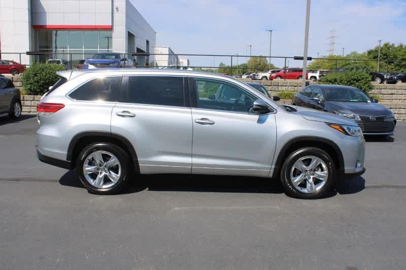 used 2019 Toyota Highlander car, priced at $27,460