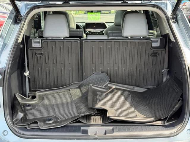 used 2021 Toyota Highlander car, priced at $35,390