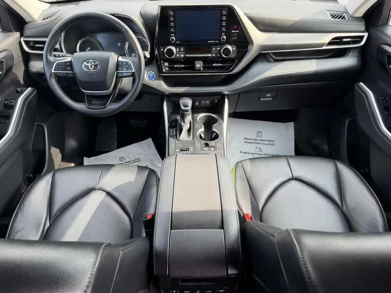 used 2022 Toyota Highlander Hybrid car, priced at $30,960