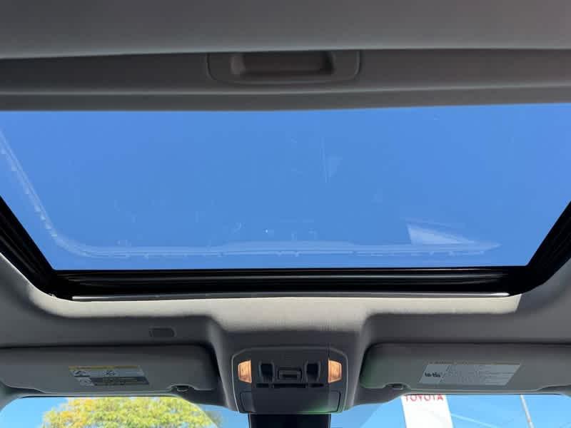 used 2021 Toyota Highlander car, priced at $34,960