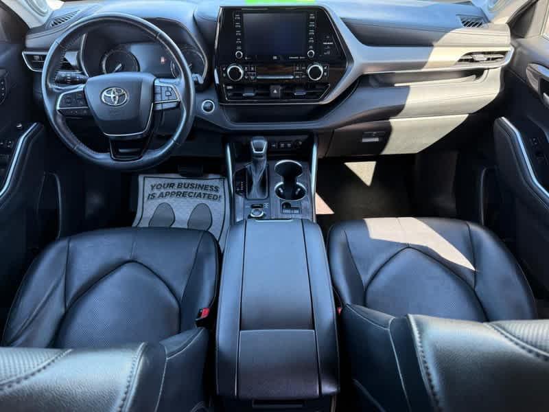 used 2021 Toyota Highlander car, priced at $34,960