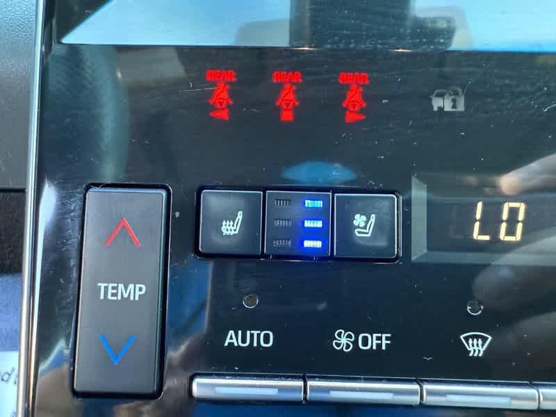 used 2020 Toyota Avalon Hybrid car, priced at $28,460