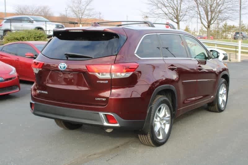 used 2018 Toyota Highlander Hybrid car, priced at $25,960