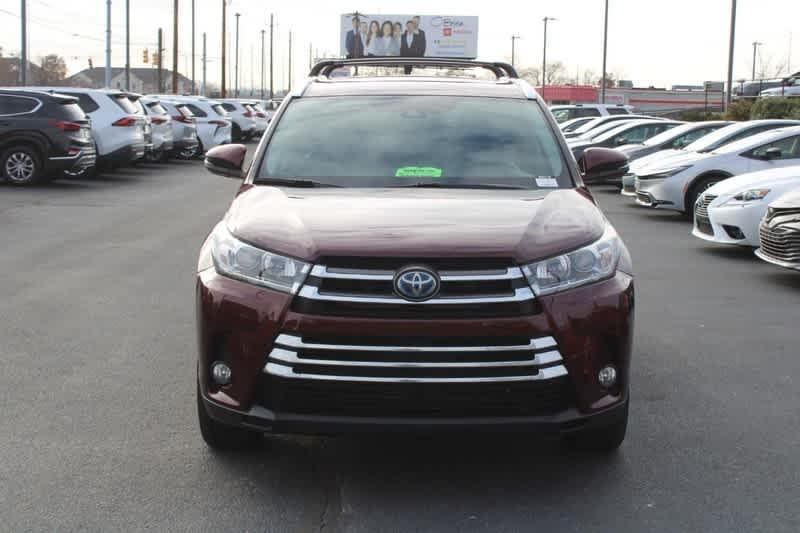 used 2018 Toyota Highlander Hybrid car, priced at $25,960