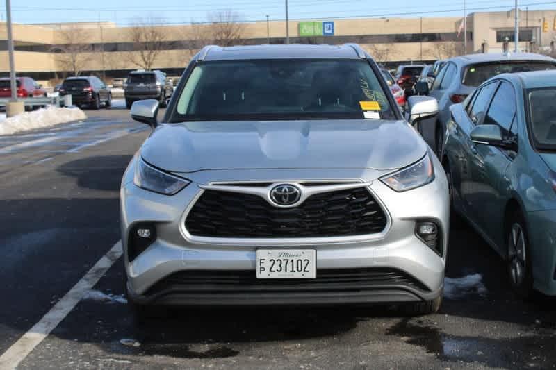 used 2024 Toyota Highlander car, priced at $43,960