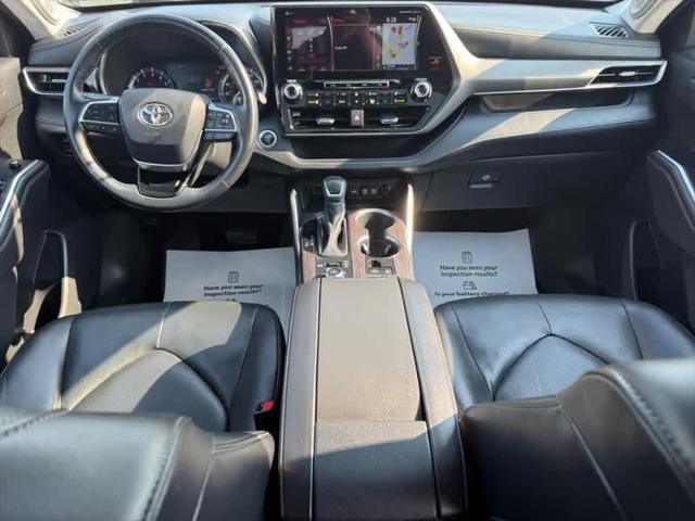 used 2020 Toyota Highlander car, priced at $31,979