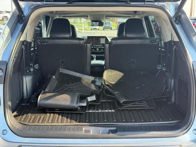 used 2020 Toyota Highlander car, priced at $31,979