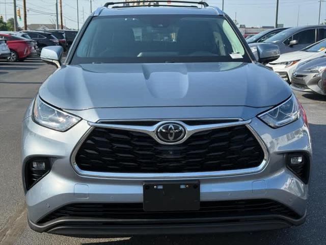used 2020 Toyota Highlander car, priced at $31,979