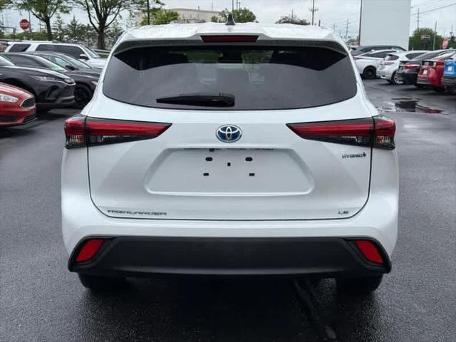 used 2023 Toyota Highlander Hybrid car, priced at $32,260
