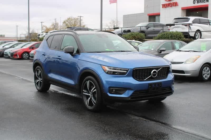 used 2019 Volvo XC40 car, priced at $24,460