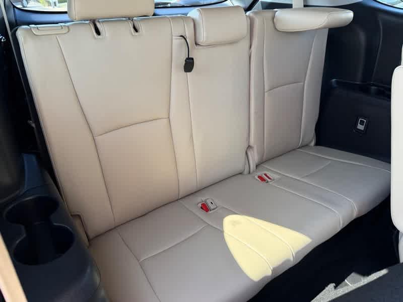 used 2022 Toyota Highlander car, priced at $38,460