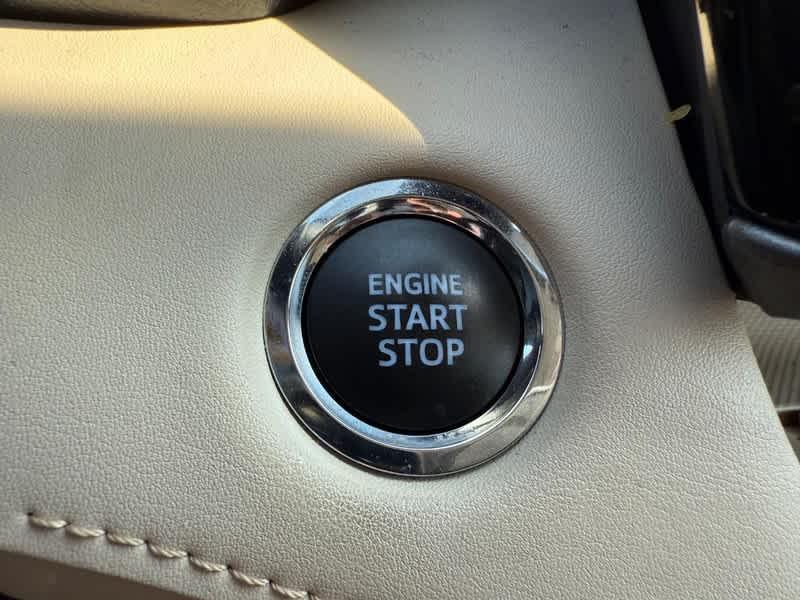used 2022 Toyota Highlander car, priced at $38,460