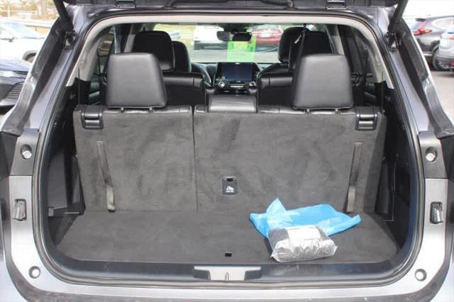 used 2024 Toyota Highlander car, priced at $41,960