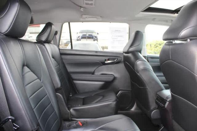used 2024 Toyota Highlander car, priced at $41,960