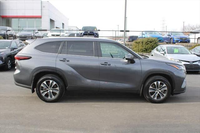 used 2024 Toyota Highlander car, priced at $41,960