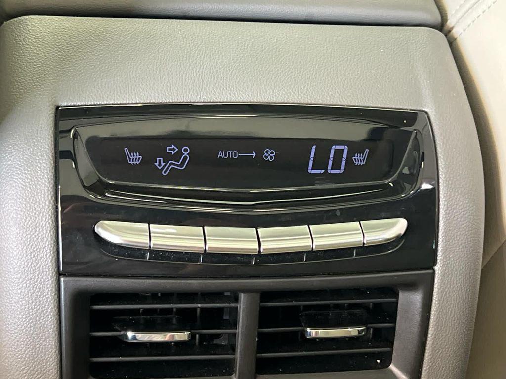 used 2021 Cadillac XT5 car, priced at $26,995