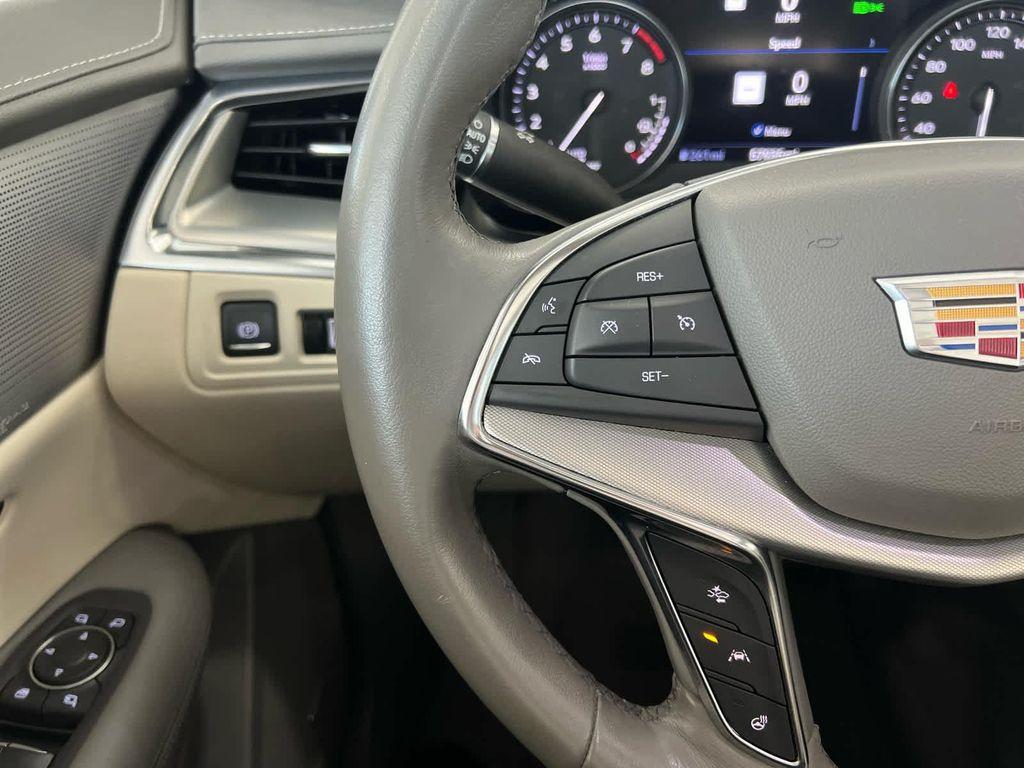 used 2021 Cadillac XT5 car, priced at $26,995