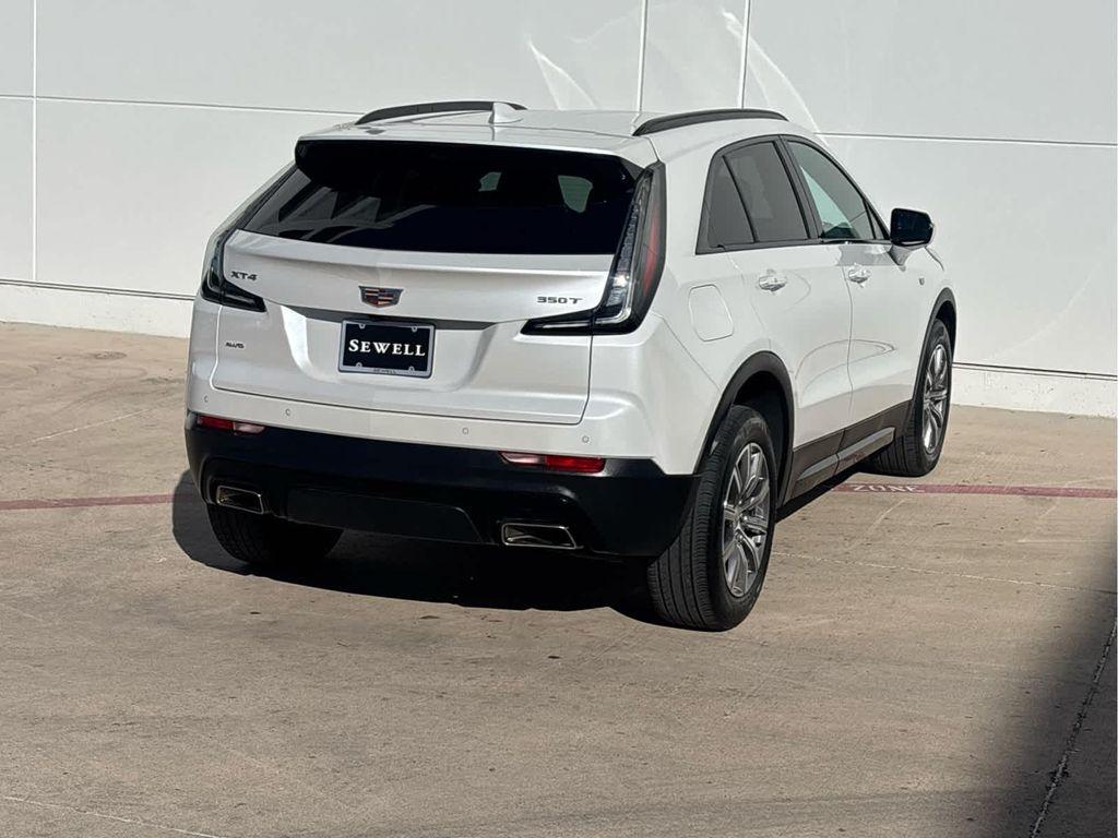 used 2022 Cadillac XT4 car, priced at $30,995